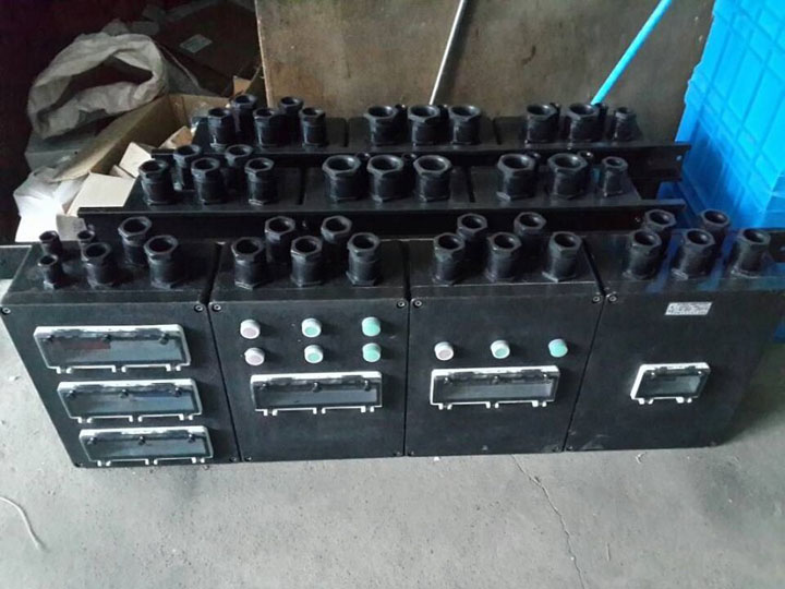 防爆防腐断路器箱